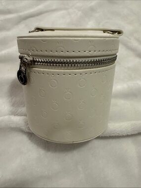 Pandora White Women's Round Jewelry Case Bag